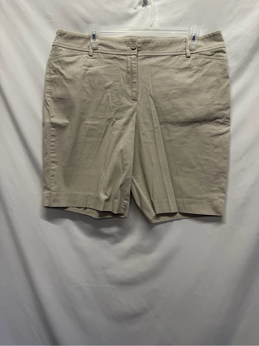 Talbots Petite Women’s Light Beige Bermuda Shorts 16P